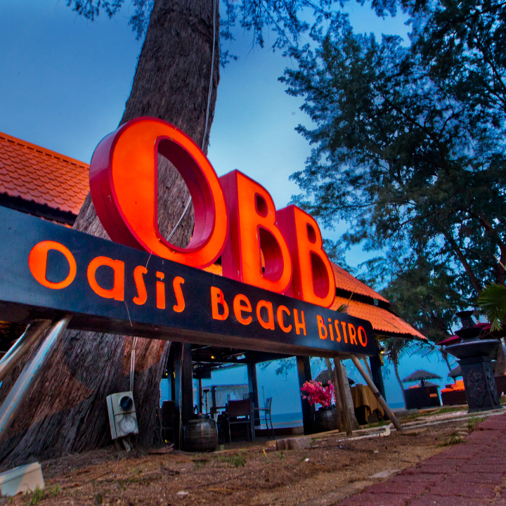 Oasis Beach Bistro