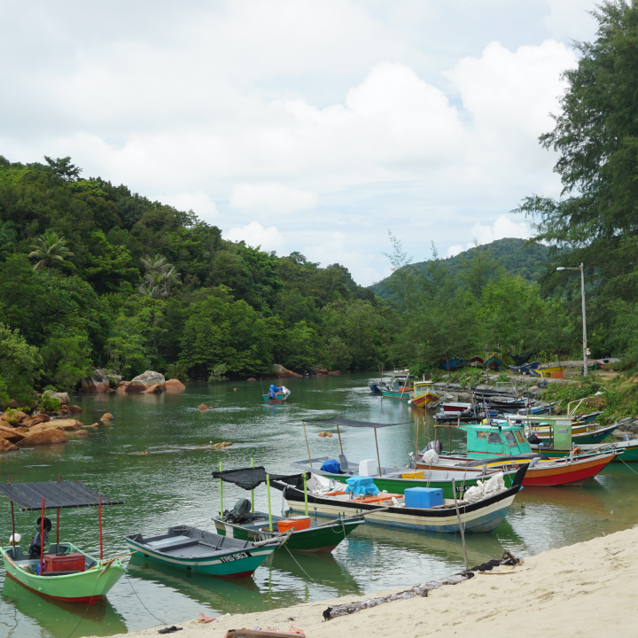 渔村 (Pantai Kemasik)